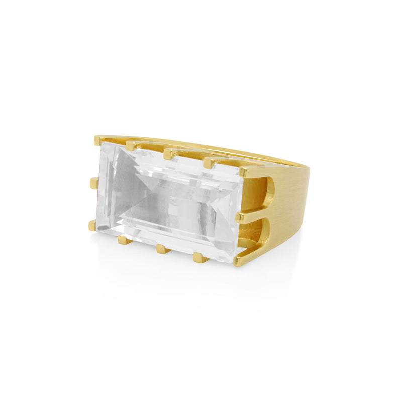 CASTLE RING GOLD WITH CRYSTAL QUARTZ