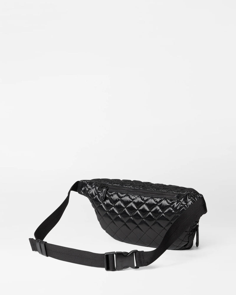 METRO SLING BAG in Black Liquid