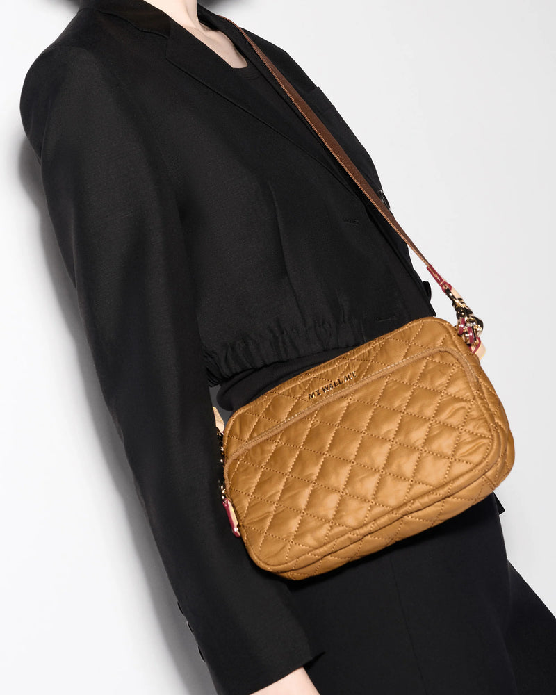 SMALL METRO CAMERA BAG in Amber