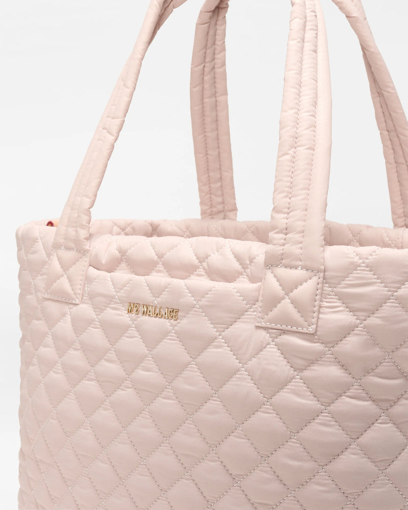MEDIUM METRO TOTE DELUXE in City Pink