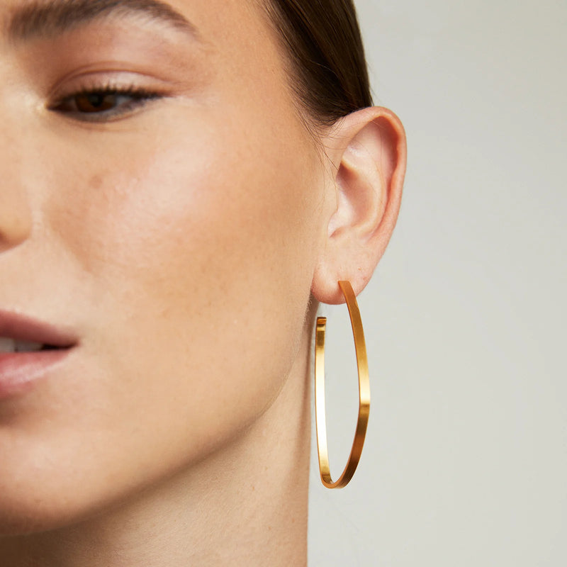 NOMAD LARGE SQAURE HOOPS in Gold