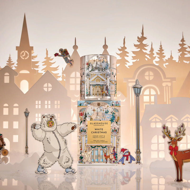 WHITE CHRISTMAS - Cedar Leaf & Fruity Clove - Candle