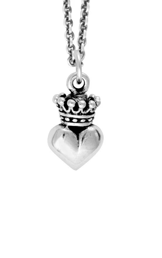 MICRO CROWNED HEART PENDANT ON MICRO ROLO CHAIN