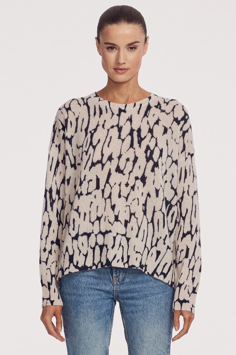 AMARE ANIMAL PRINT CREW NECK SWEATER - SHEEPSKIN/NAVY