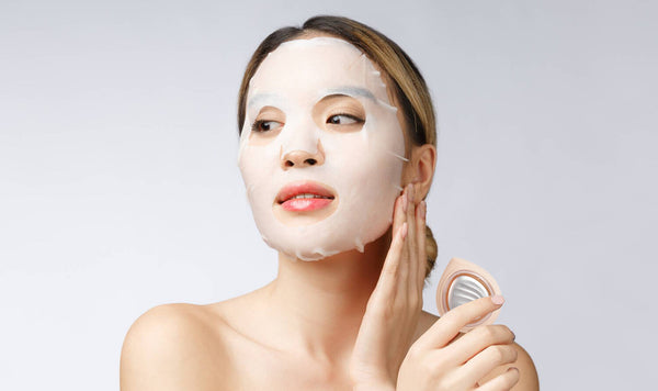 ILLŪMEN Photon LED Vibrating + Heating Skin Revitalizing Beauty Device