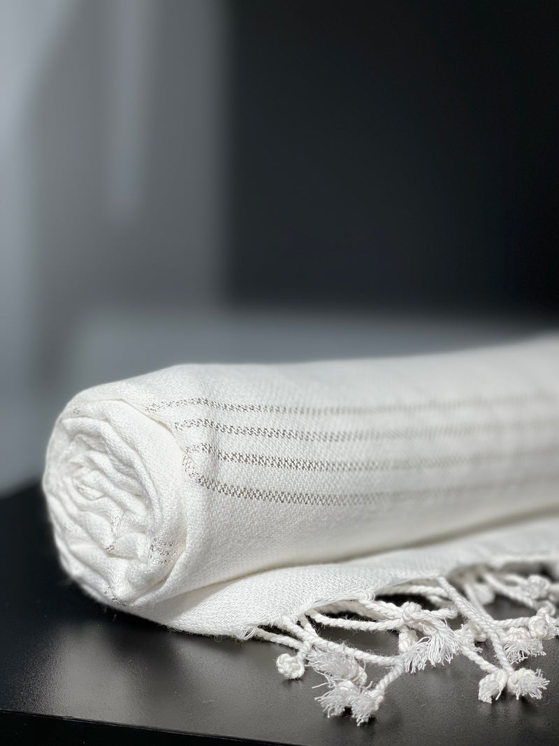 DOUBLE COLOR SULTAN PESHTEMAL - WHITE/SILVER