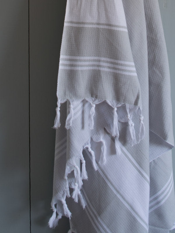HONEYCOMB TOWEL LIGHT GREY/WHITE