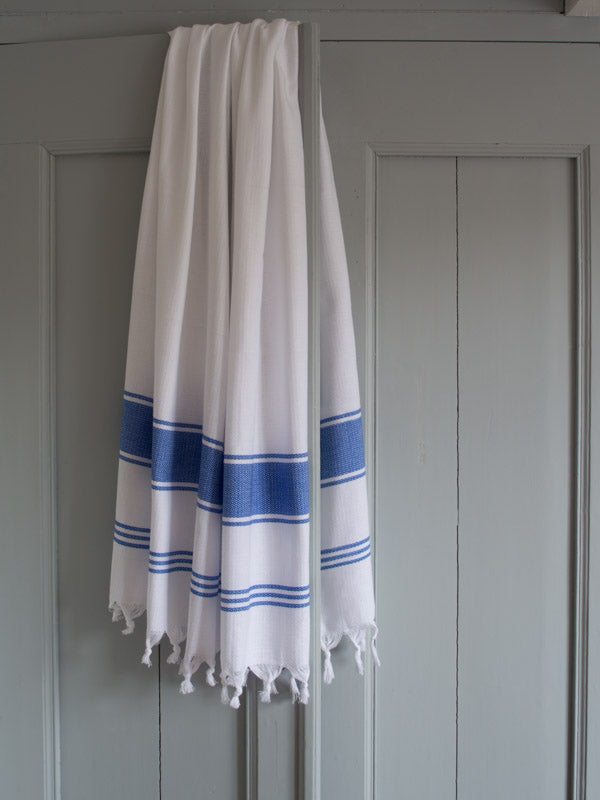 HONEYCOMB TOWEL WHITE/GREEK BLUE